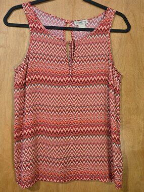 Lucky Brand Small  Red Sleeveless V-Neck Top Keyhole Flowy Bohemian